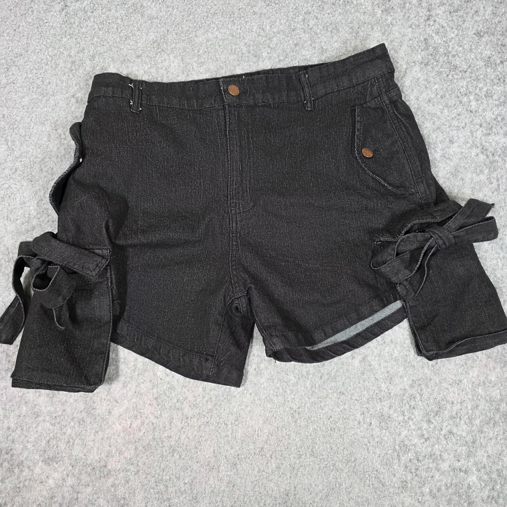Daisy Cargo Bow Tie Shorts Black Denim Black Utility Cargo High Rise XL Festival